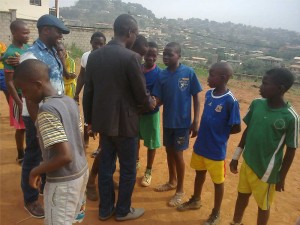 Les jeunes minimes du quartier Nyom à Yaoundé 