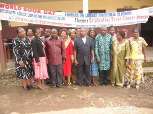 Librarians and NBDC officials pose for a family picture at the close of the seminar