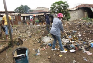 Nettoyage de quartier Briqueterie par membres du CAD