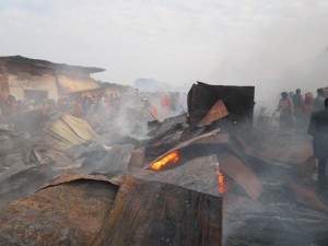 Le marché B de Bafoussam en feu