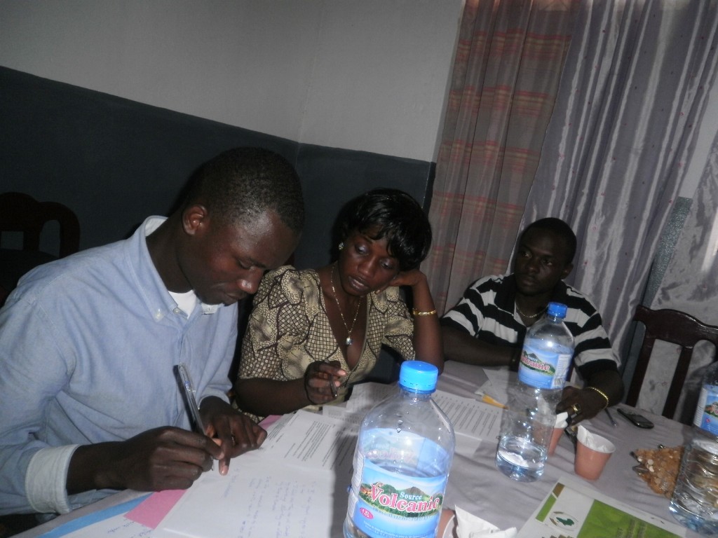 Youths-share-views-at-the-workshop