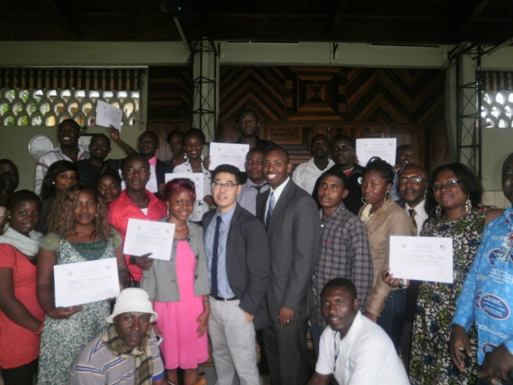 A family pic with journalists after the two-day workshop in Limbe