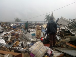 Douala: Maisons construites sur le site de la Magzi au quartier Diboum I sont détruites